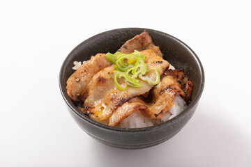 豚バラ　焼肉丼