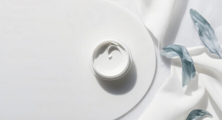 a white paste base base without brands, logos or text. transparent white background png	
