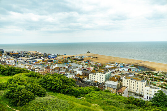 Ein Stadtspaziergang durch die Hafenstadt Hastings und der wundersch&ouml;nen Strandpromenade - Sussex - Vereinigtes K&ouml;nigreich