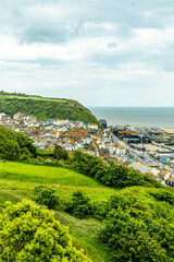 Ein Stadtspaziergang durch die Hafenstadt Hastings und der wunderschönen Strandpromenade - Sussex - Vereinigtes Königreich