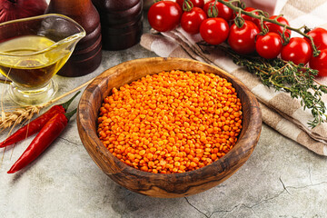 Raw red lentil for cooking