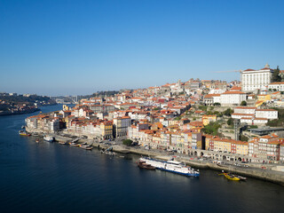 Fototapeta premium Douro River and Oporto seen from Vila Nova de Gaia