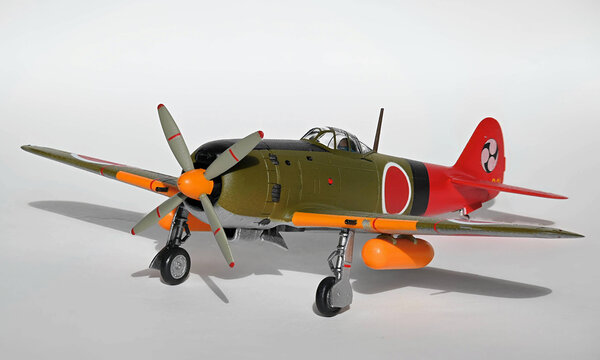 四式戦 疾風、1/72スケール模型完成品、ザ・コクピット「アクリルの棺」、Modified by CombineZP