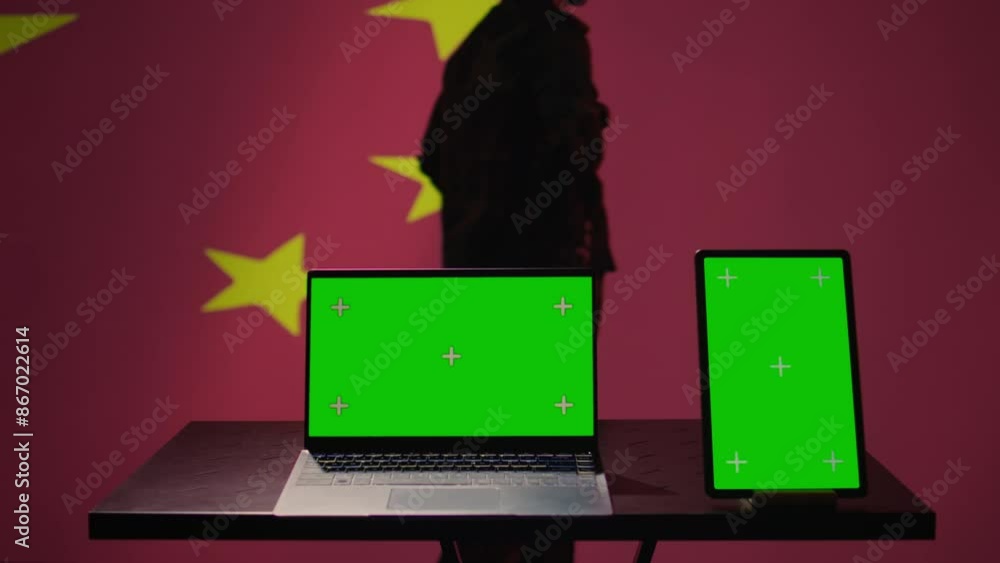 Poster china army soldier using isolated screen laptop and tablet to identify threats from enemies. army pe