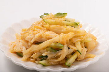 蒸し鶏とキュウリ　穂先メンマ和え