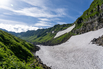 夏空の鳥海山