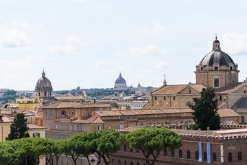 Obraz premium Blick vom Monumento Vittorio Emmanuele II auf Colonna Traiana