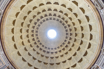 Pantheon Kuppel in Rom Innenansicht