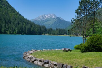 Lac de Montriond in den französischen Alpen