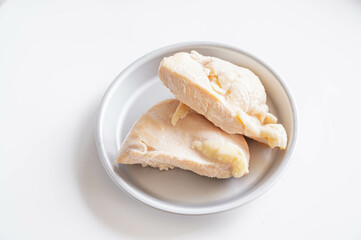 茹でた鶏むね肉