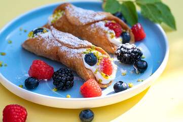 Deliciously filled Italian cannoli siciliani