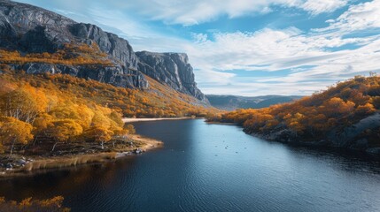 Naklejka premium Lake scenery in the fall
