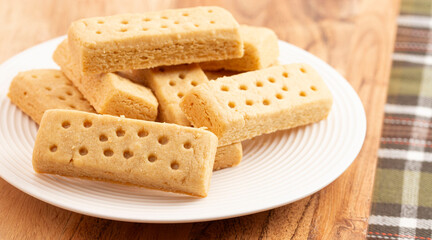 Classic Rectangular Butter Shortbread with Green Tartin Tablecloth