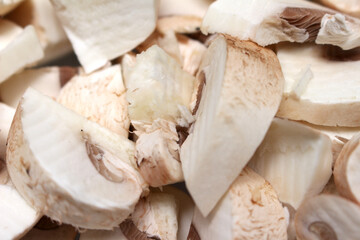 mushrooms cut to be used in the meal. ingredient details. mushroom texture. Mushroom details.