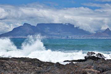 Blick auf Kapstadt und Tafelberg
