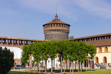 Castello Sforzesco – ceglany zamek w Mediolanie © Grzegorz