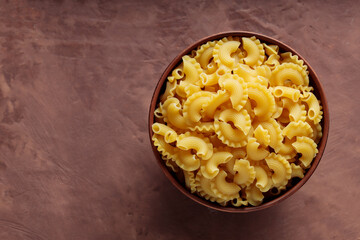 Uncooked Creste di Gallo Dry Pasta Shapes, Italian Durum Wheat Macaroni
