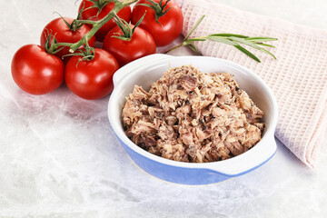 Canned tuna fish for salad