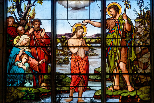 Baptism of Jesus by John the Baptist in the Jordan river. Bapt&ecirc;me de  J&eacute;sus par Jean le Baptiste dans l'eau du Jourdain.