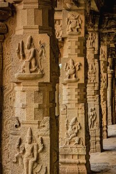 Thirukalukundram is known for the Vedagiriswarar temple complex, popularly known as Kazhugu koil (Eagle temple). This temple consists of two structures, one at foot-hill and the other at top-hill	