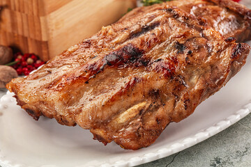Grilled pork ribs with spices