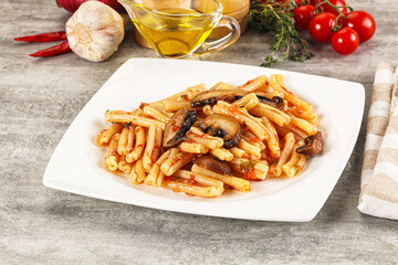 Italian cuisine - casafecce with mushrooms