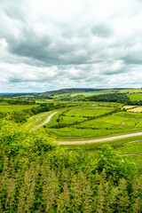 Fototapeta premium Kurzer Zwischenstop am landschaftlichen Highlight White Horse im Nationlapark bei Litlington - Sussex - Vereinigtes Königreich