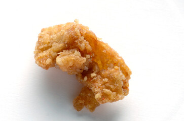 鶏皮の唐揚げ