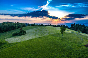 Beskid Sądecki, wiosna, widok z drona © Maciej G. Szling