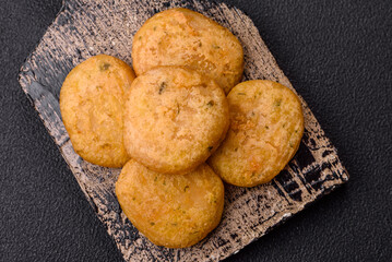 Round fish or chicken nuggets with salt and spices