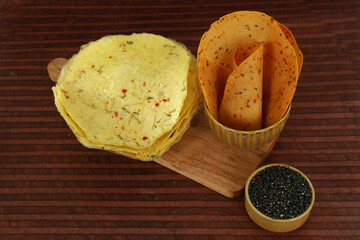 Urad Dal Papad Or Crunchy Dal Papad,Aalo Papad