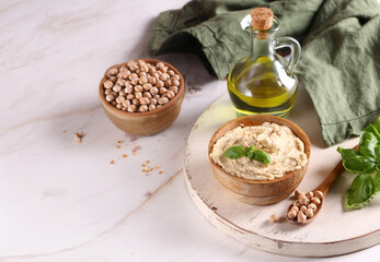 traditional chickpea hummus with olive oil
