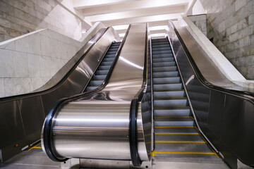 Station escalators. Comfort and safety of movement of passengers