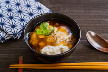 あんかけ湯葉丼