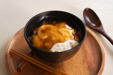 あんかけ湯葉丼
