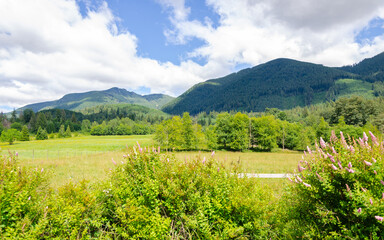 Fototapeta premium Spectacular view of Fraser Valley countryside around Mission, BC, Canada