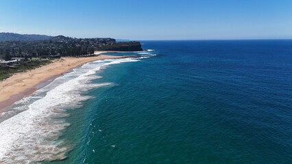 Naklejka premium Drone shot aerial view of a beach and coastline 
