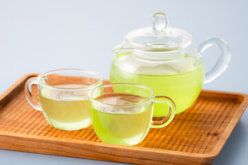 冷たい緑茶　グリーンティー