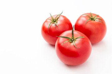 白背景にトマト