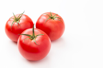 白背景にトマト
