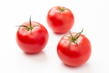 白背景にトマト