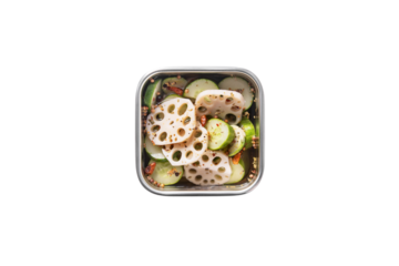 흰배경에 연근과 오이로 만든 요리. 탑뷰