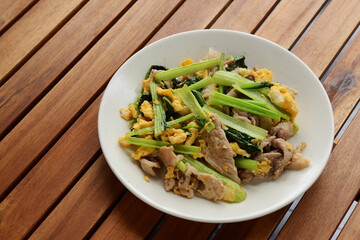 豚肉と小松菜の中華風卵炒め