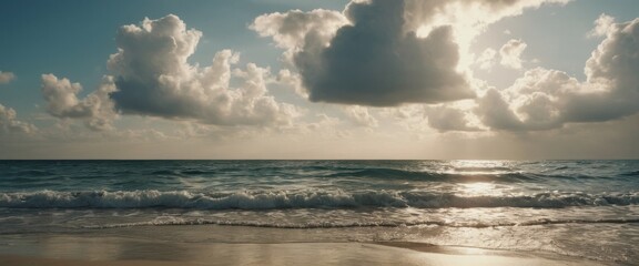 Obraz premium Beatiful sky with comolus Tranquil beach scene Gentle waves lapp