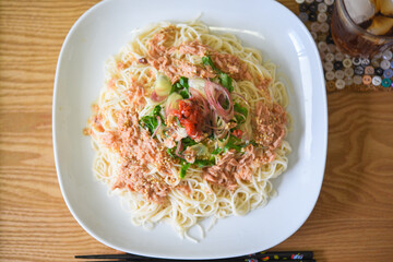 梅ツナぶっかけそうめん