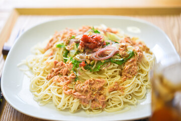 梅ツナぶっかけそうめん