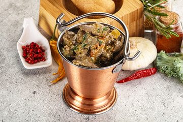 Chicken liver in cream sauce