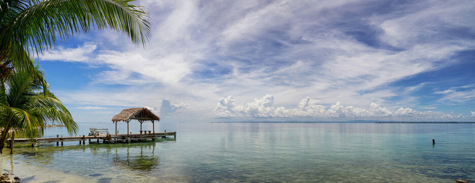Belize Cayes - Small tropical island at Barrier Reef with paradise beach - known for diving, snorkeling and relaxing vacations - Caribbean Sea, Belize, Central America
