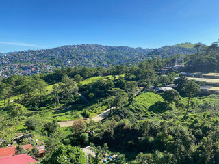 Fototapeta premium Disorderly housing community in the rugged terrain of a mountainous city.