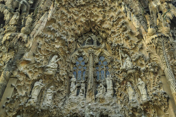 Sculptures made by Etsuro Sotoo on the Nativity façade of the Sagrada Familia basilica (Barcelona, Catalonia, Spain)